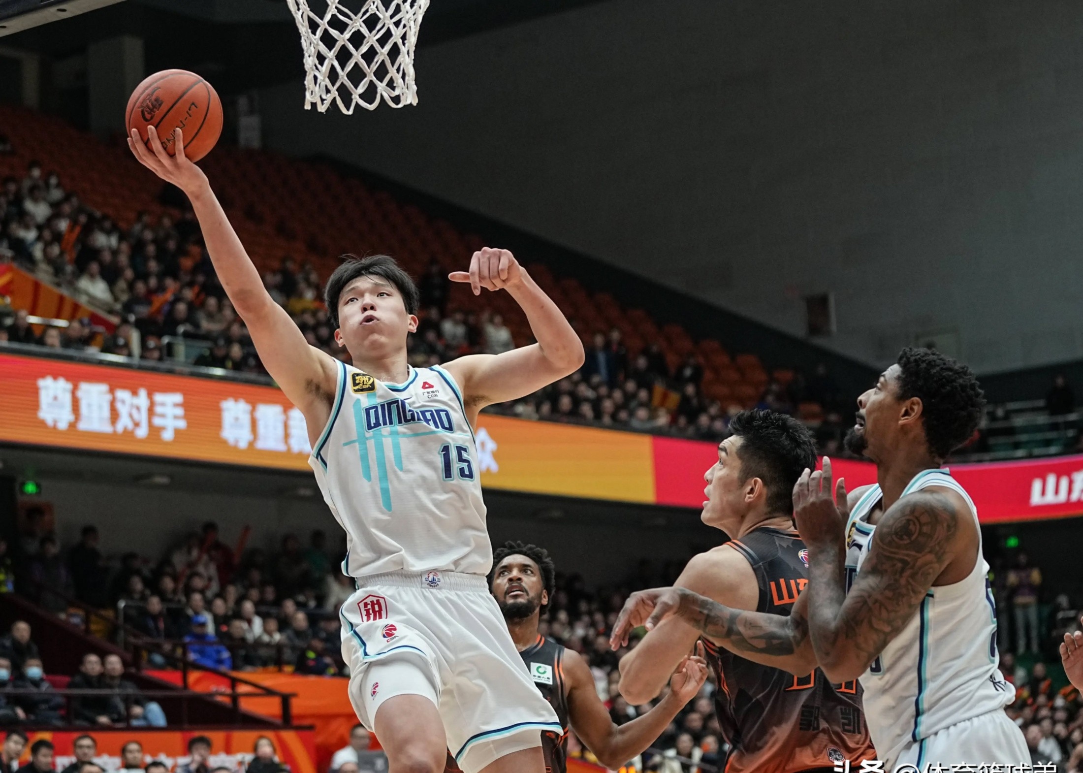 里程碑夜！广厦男篮复出首秀；葡超关键时刻刷纪录；压力陡增；轮换策略成焦点的简单介绍