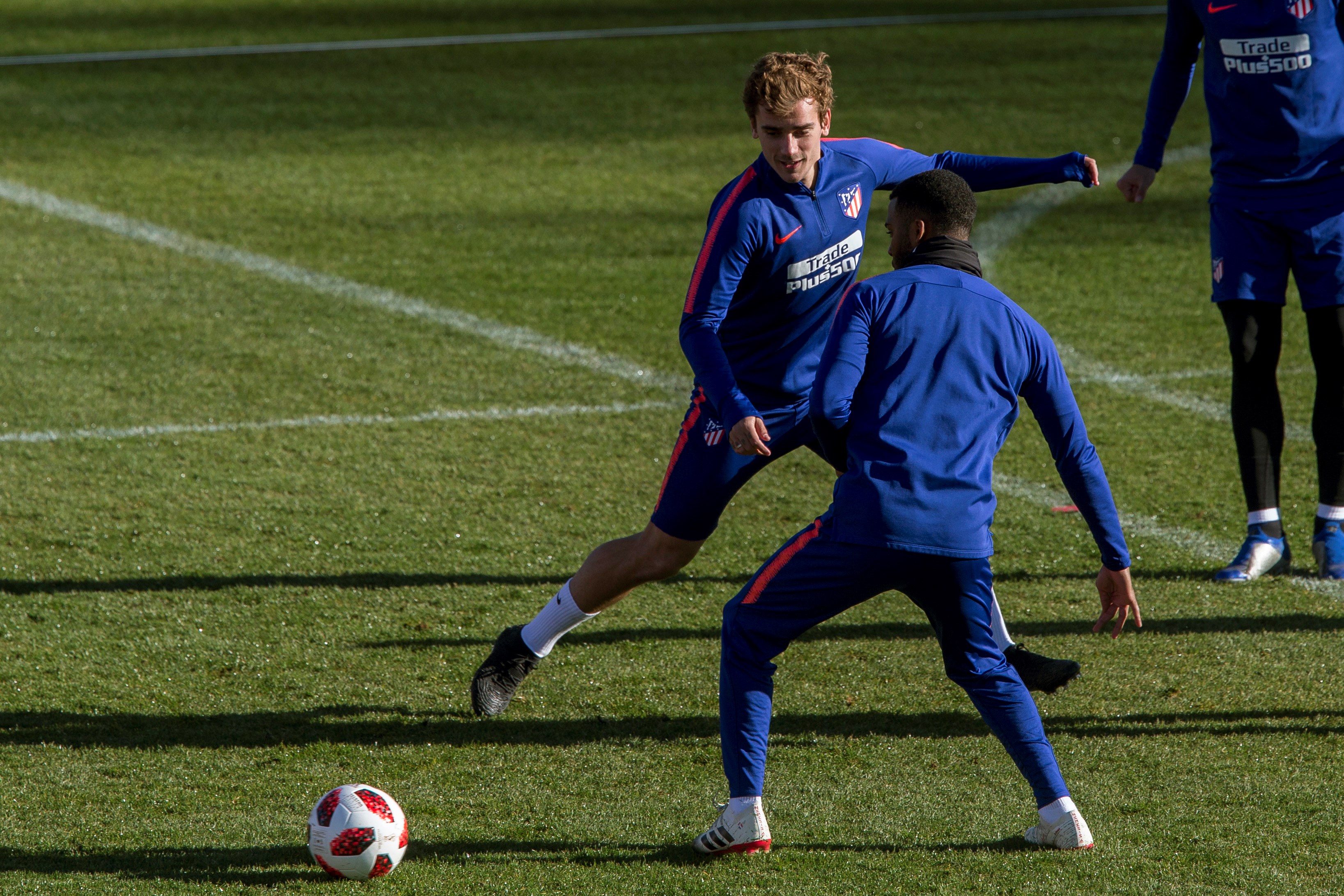 关于冲刺阶段新疆广汇备战国王杯；内部沟通细节曝光；管理层满意；资深球员宣示担当的信息