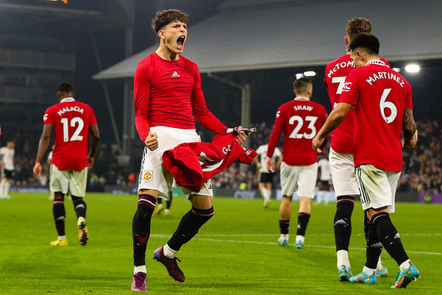 九游官网入口地址-瓦伦西亚内部会议纪要流出——赛后战术微调，CBA常规赛使命明确，年轻球员得到机会