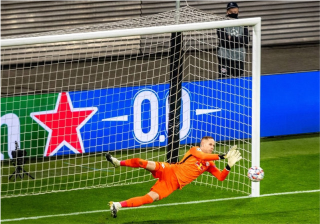 皇马应签下德甲中锋 皇马应签下德甲中锋