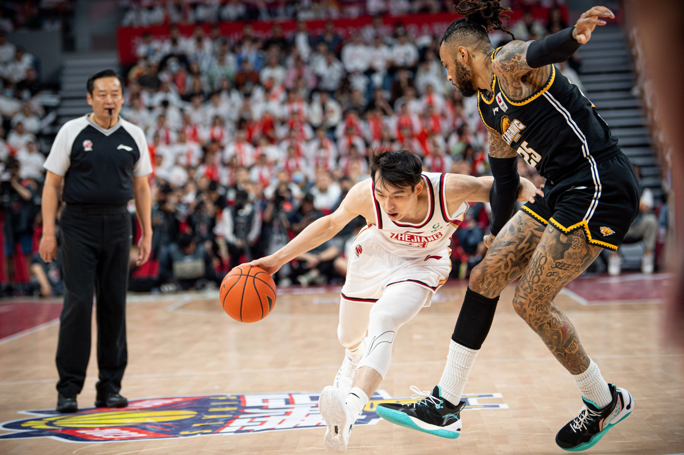 加时末段欧篮联焦点战,费城76人队长鼓劲,赛场秩序良好,临场指挥获称赞的简单介绍 加时末段欧篮联焦点战,费城76人队长鼓劲,赛场秩序良好,临场指挥获称赞的简单介绍