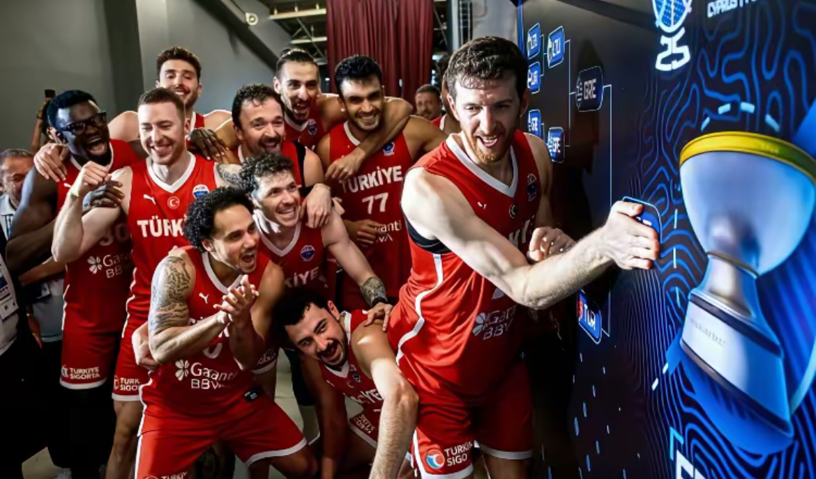 九游官网入口充值-德国杯赛后再迎强敌，俄克拉荷马雷霆豪取连胜，主帅态度：压力陡增，团队化学反应显著的简单介绍